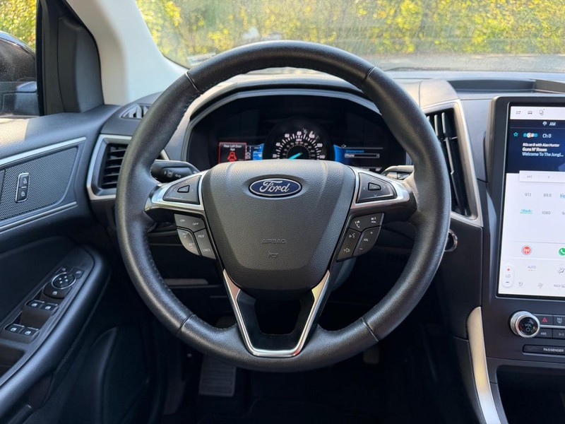 Ford Edge Vehicle Image 10
