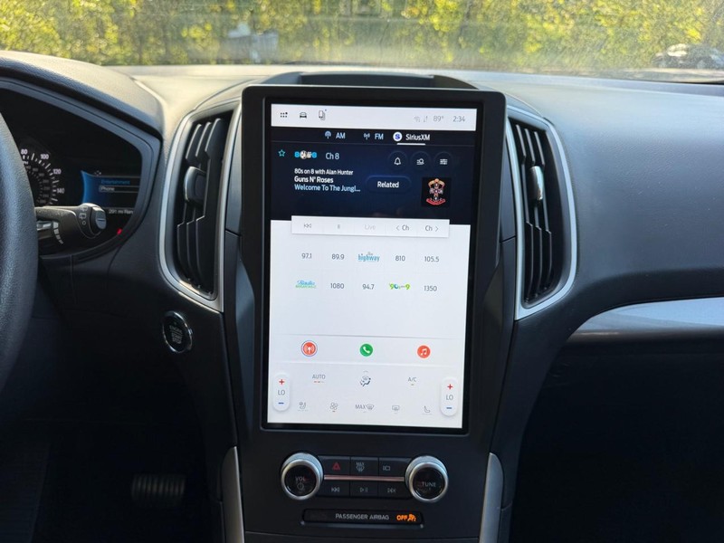Ford Edge Vehicle Image 13