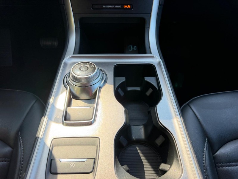 Ford Edge Vehicle Image 15