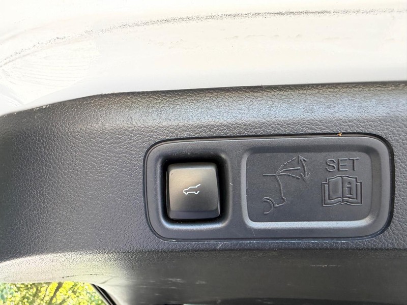 Ford Expedition Max Vehicle Image 06