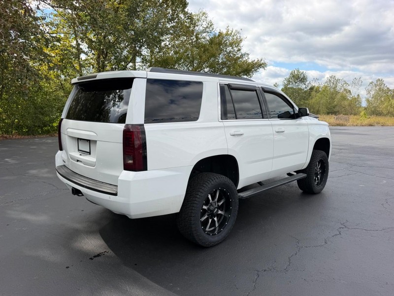 Chevrolet Tahoe Vehicle Full-screen Gallery Image 03