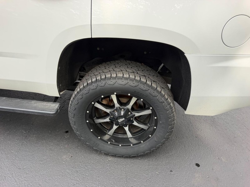 Chevrolet Tahoe Vehicle Full-screen Gallery Image 07