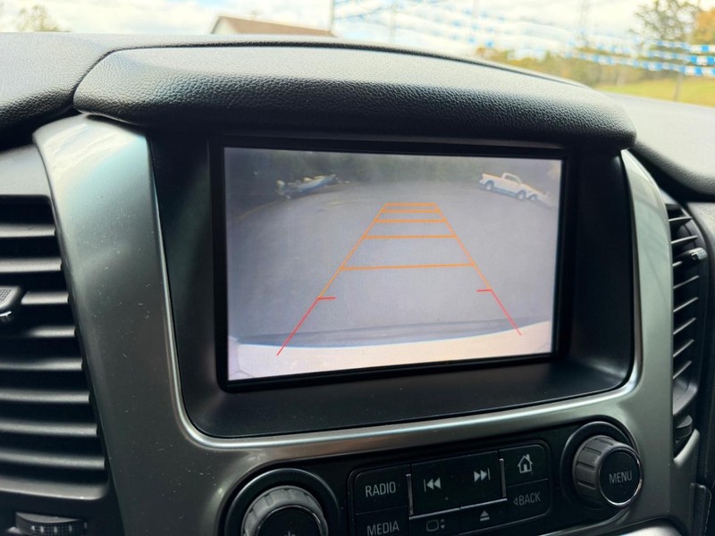 Chevrolet Tahoe Vehicle Full-screen Gallery Image 22