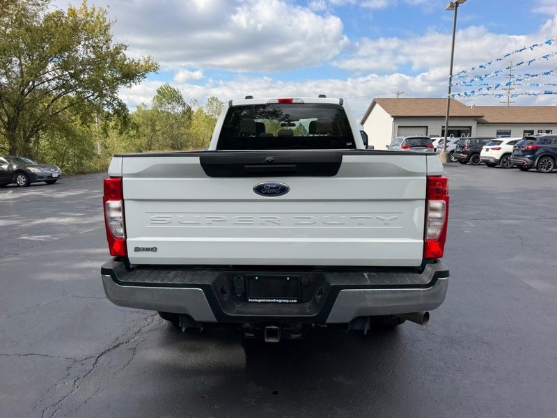Ford Super Duty F-250 SRW Vehicle Image 04