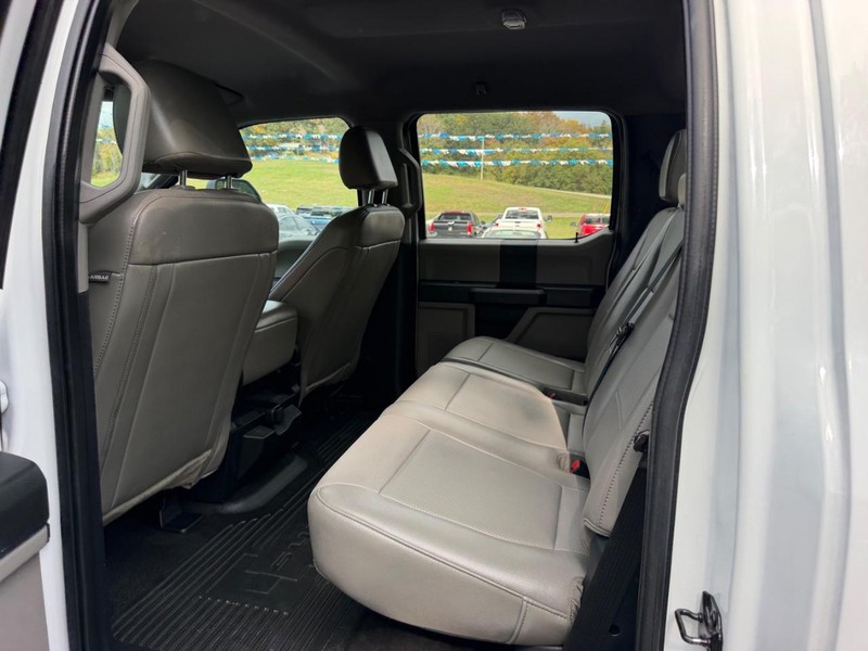 Ford Super Duty F-250 SRW Vehicle Image 07