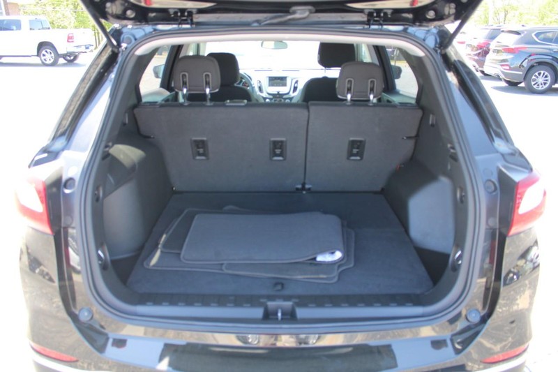 Chevrolet Equinox Vehicle Image 05