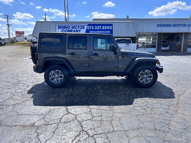 Jeep Wrangler Unlimited Vehicle Image 02