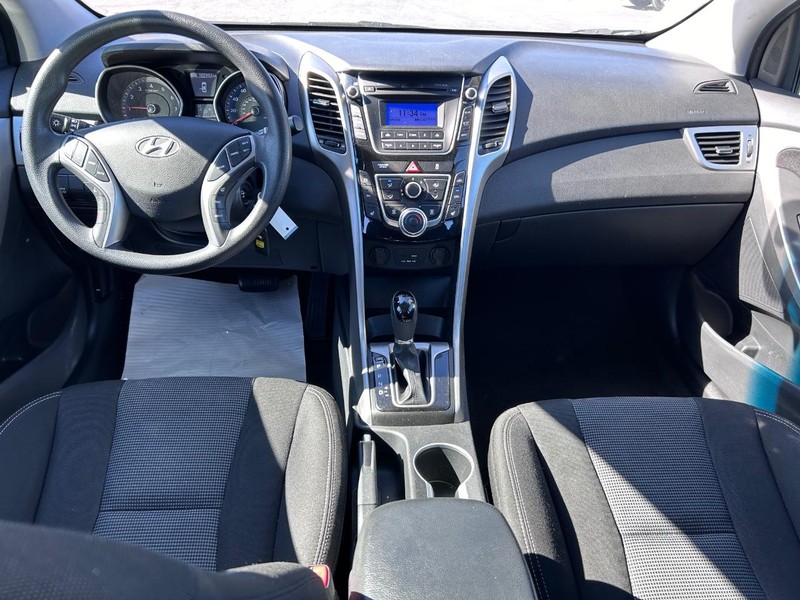 2016 Hyundai Elantra GT Base photo 8