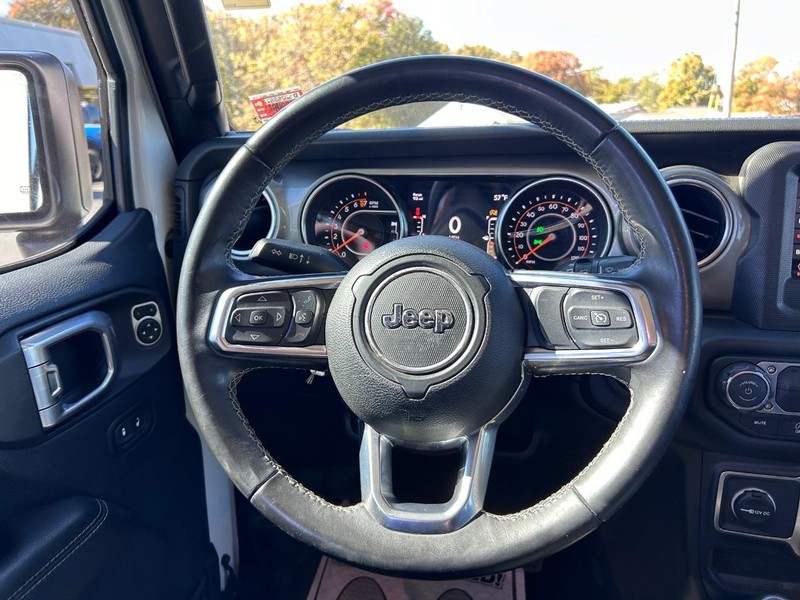 2019 Jeep Wrangler Unlimited Sahara photo 9