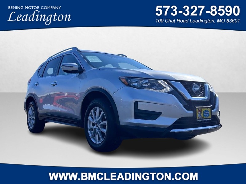 2019 Nissan Rogue SV photo 1