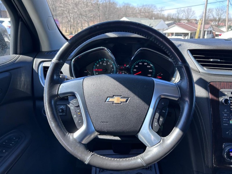 Chevrolet Traverse Vehicle Image 14
