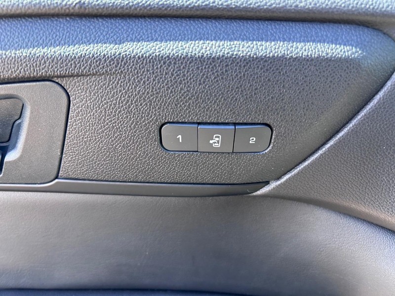 Chevrolet Traverse Vehicle Image 22