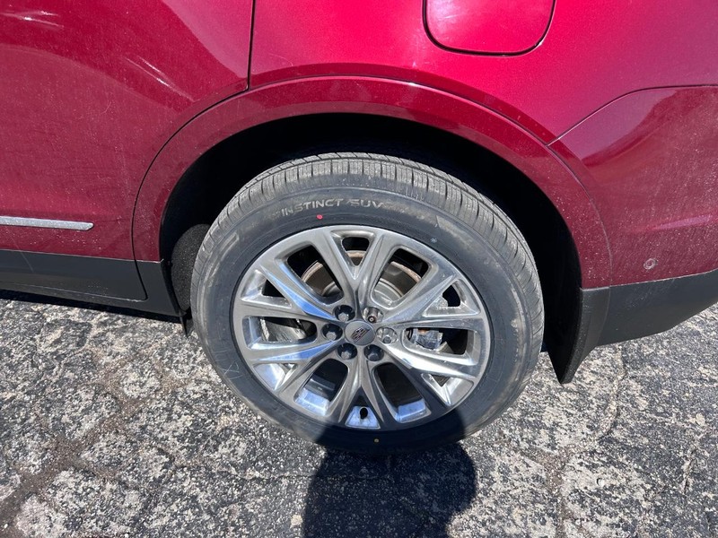 Cadillac XT5 Vehicle Image 05