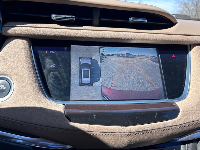 Cadillac XT5 Vehicle Image 23