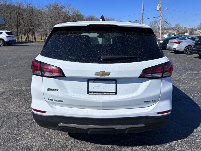 Chevrolet Equinox Vehicle Image 04