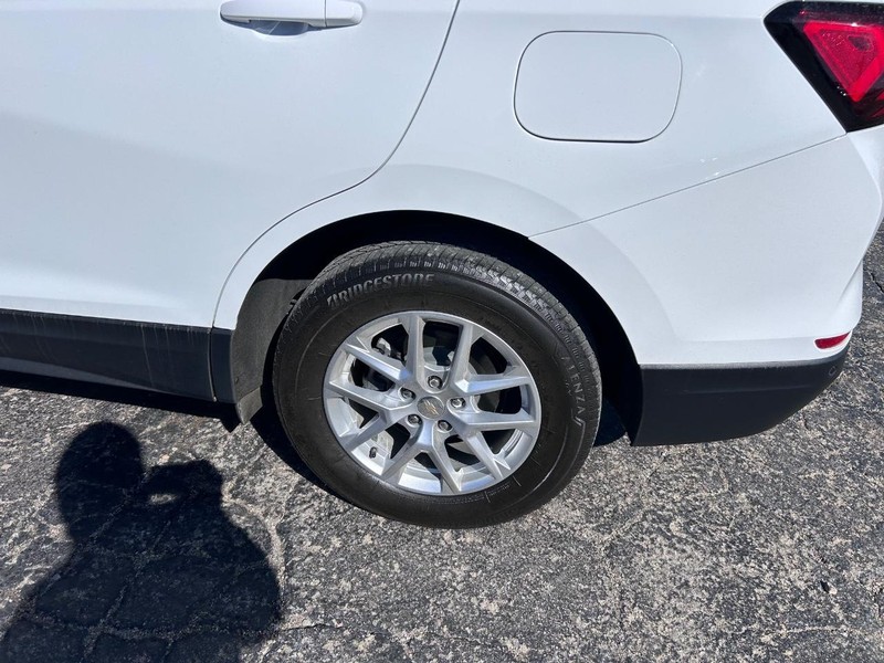 Chevrolet Equinox Vehicle Image 07