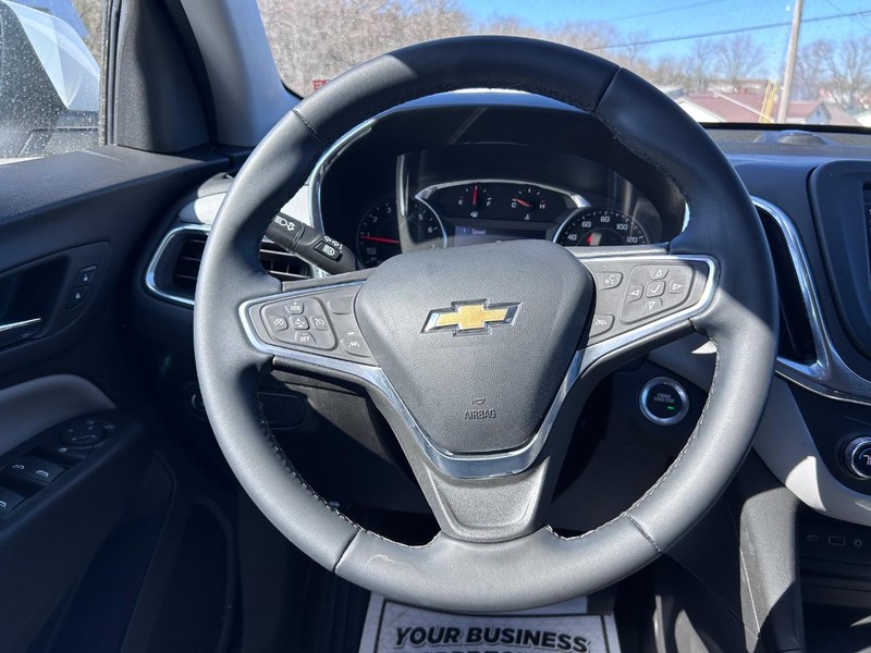 Chevrolet Equinox Vehicle Image 10
