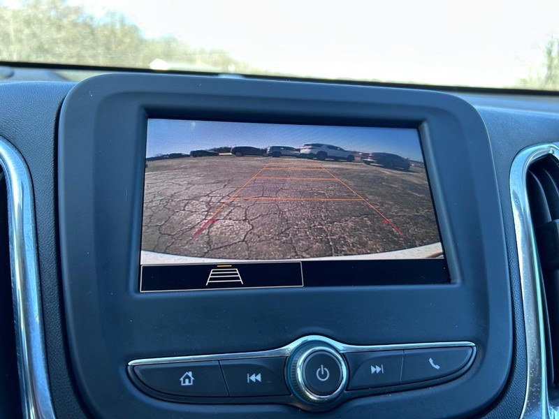 Chevrolet Equinox Vehicle Image 20