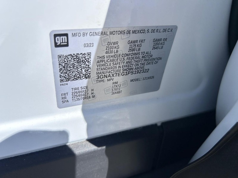 Chevrolet Equinox Vehicle Image 21