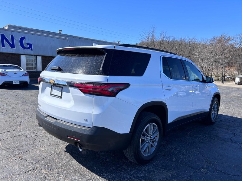 Chevrolet Traverse Vehicle Image 03