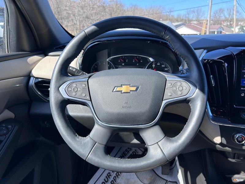 Chevrolet Traverse Vehicle Image 12