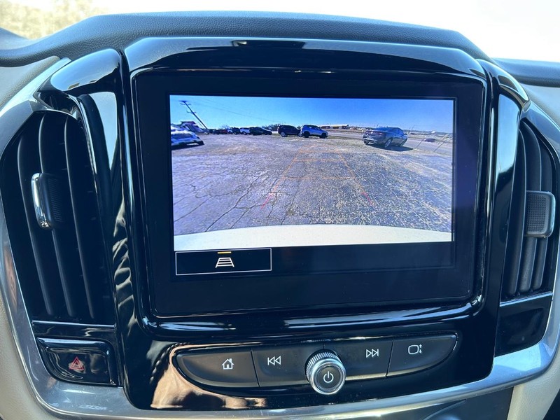 Chevrolet Traverse Vehicle Image 22