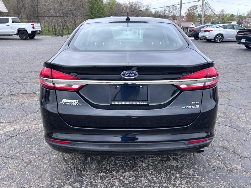 Ford Fusion Hybrid Vehicle Image 04