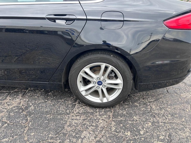 Ford Fusion Hybrid Vehicle Image 06