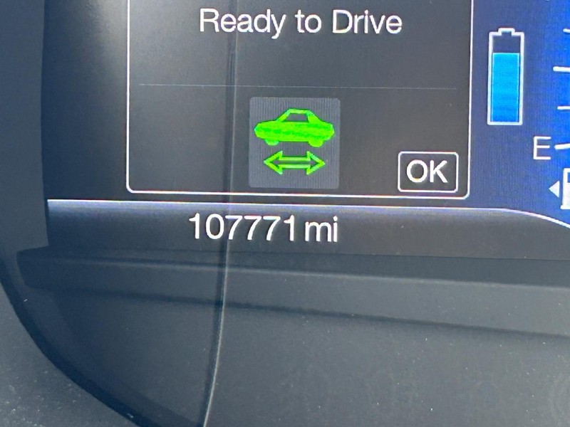 Ford Fusion Hybrid Vehicle Image 19
