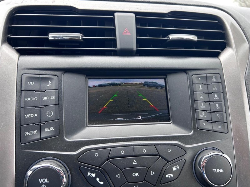 Ford Fusion Hybrid Vehicle Image 20