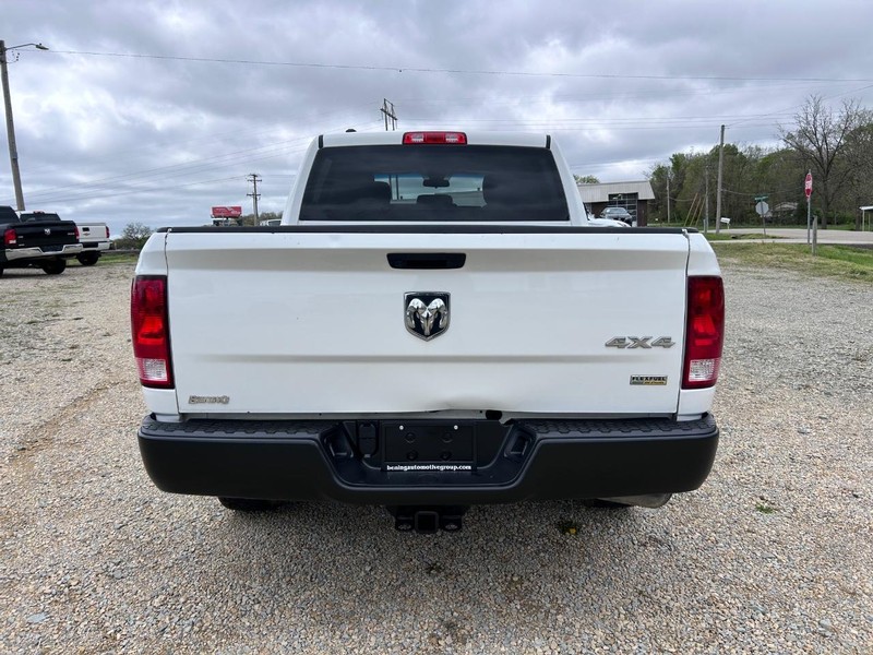 Ram 1500 Classic Vehicle Image 04