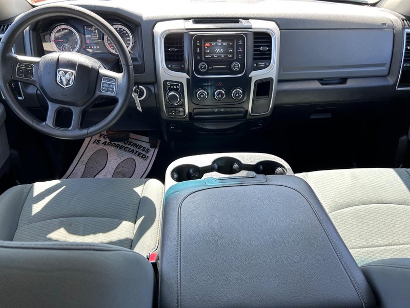 Ram 1500 Classic Vehicle Image 08
