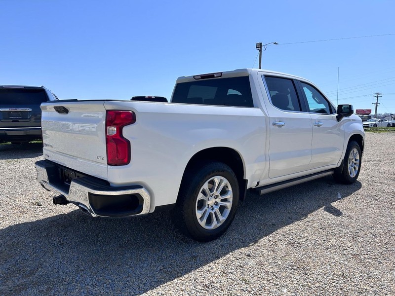 Chevrolet Silverado 1500 Vehicle Image 03