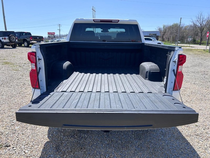 Chevrolet Silverado 1500 Vehicle Image 05