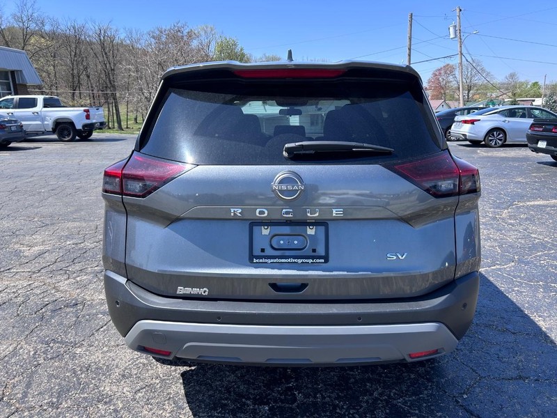 Nissan Rogue Vehicle Image 04