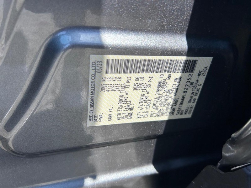 Nissan Rogue Vehicle Image 20