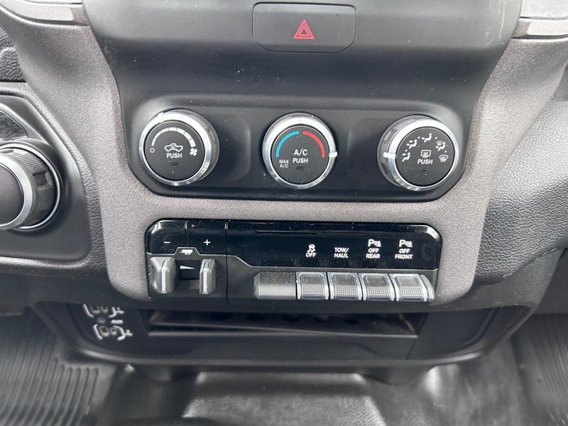 Ram 2500 Vehicle Image 13