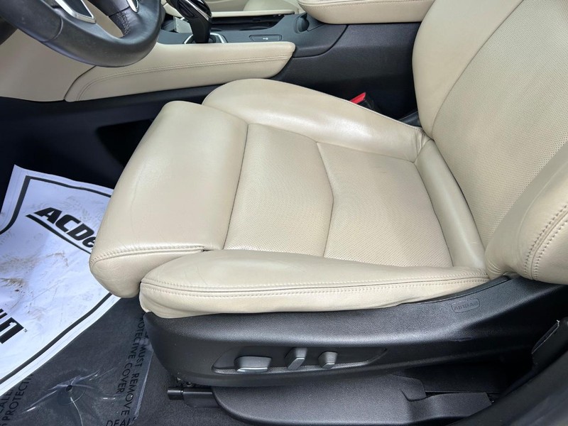 Cadillac XT5 Vehicle Image 20