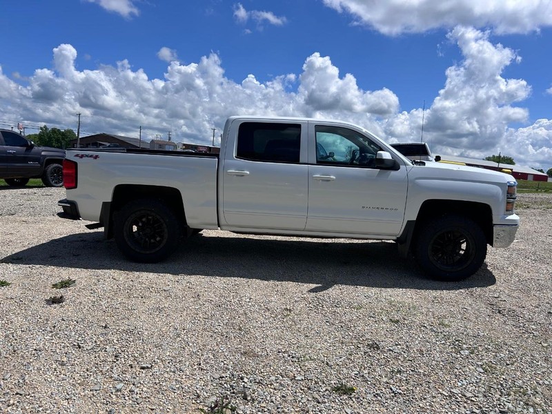 Chevrolet Silverado 1500 Vehicle Image 02