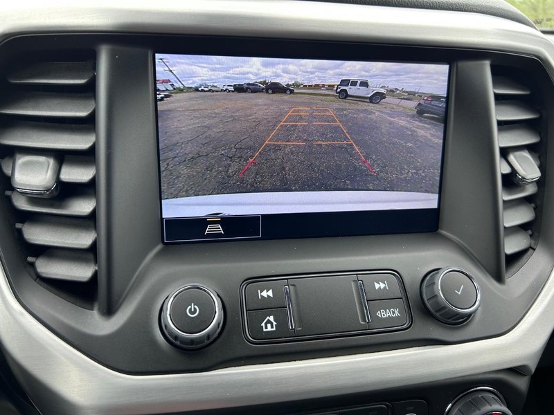 GMC Acadia Vehicle Image 22