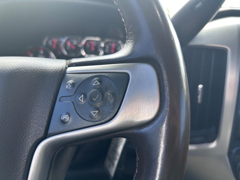 GMC Sierra 1500 Vehicle Image 11