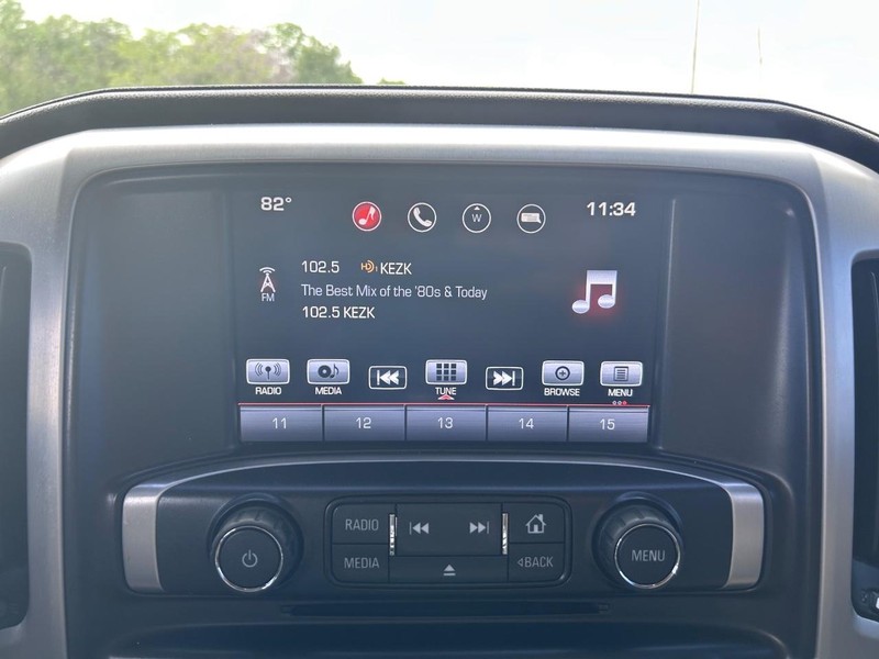GMC Sierra 1500 Vehicle Image 12