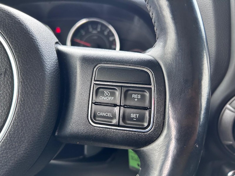 Jeep Wrangler Unlimited Vehicle Image 11
