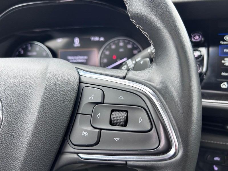 Buick Envision Vehicle Image 13
