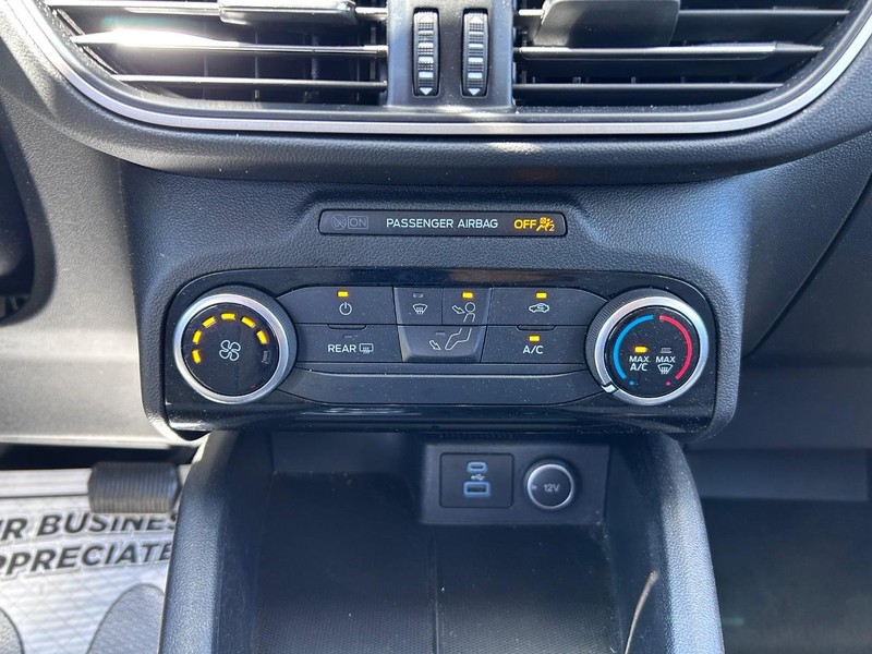 Ford Escape Vehicle Image 13