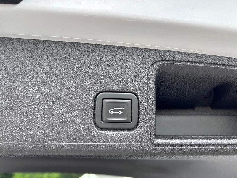 GMC Terrain Vehicle Image 06