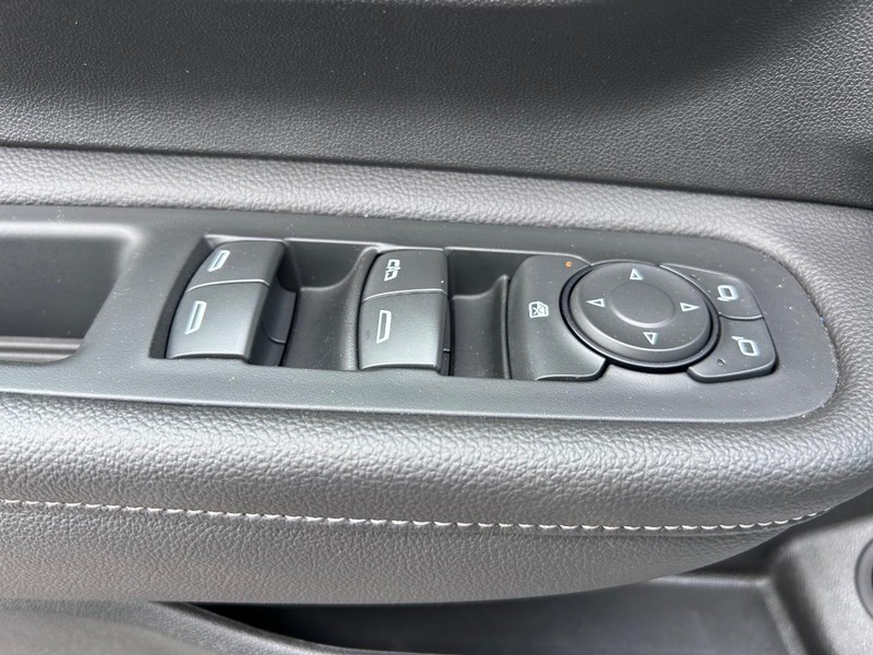 GMC Terrain Vehicle Image 17