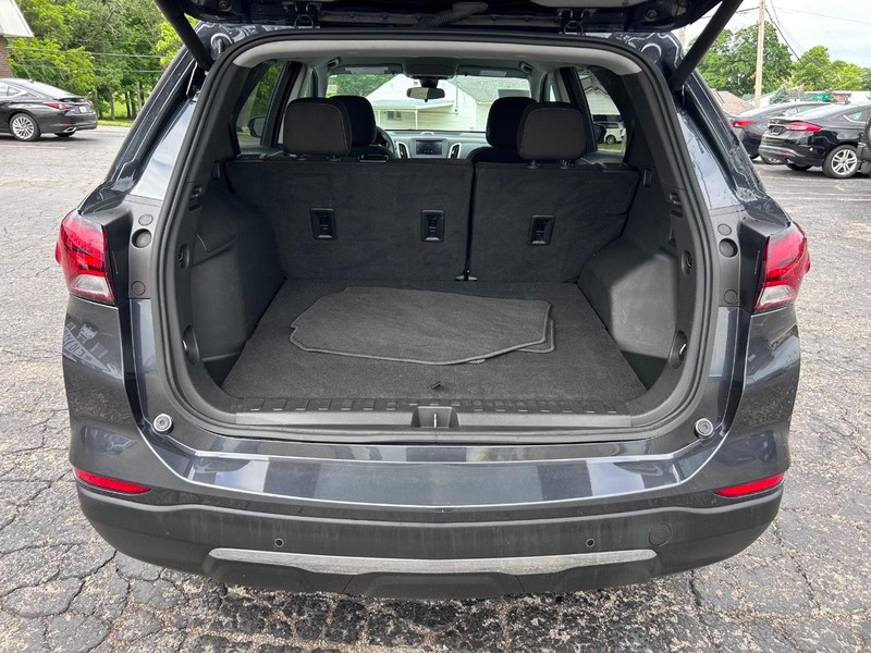 Chevrolet Equinox Vehicle Image 05