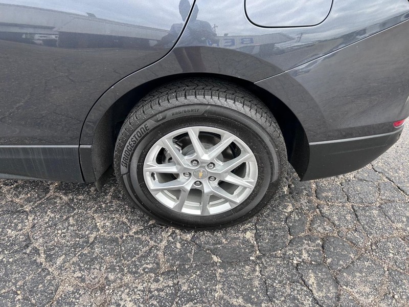 Chevrolet Equinox Vehicle Image 07