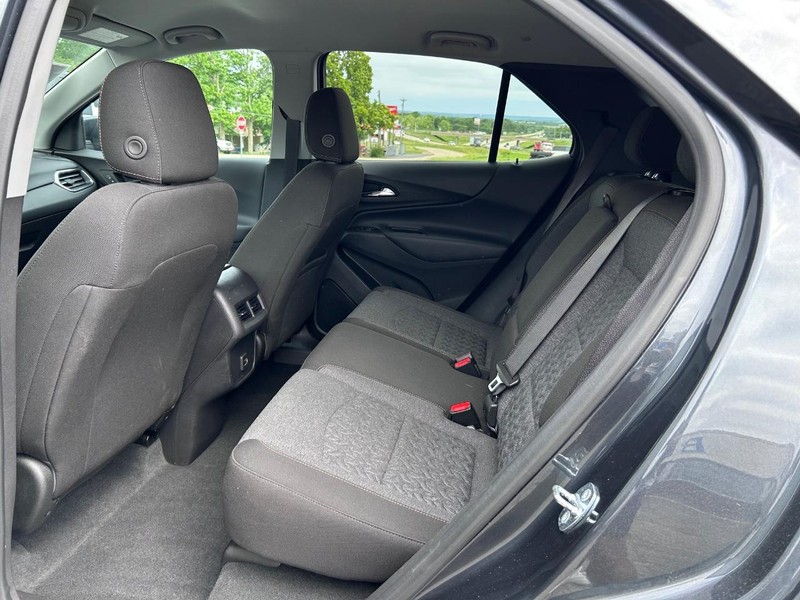 Chevrolet Equinox Vehicle Image 08